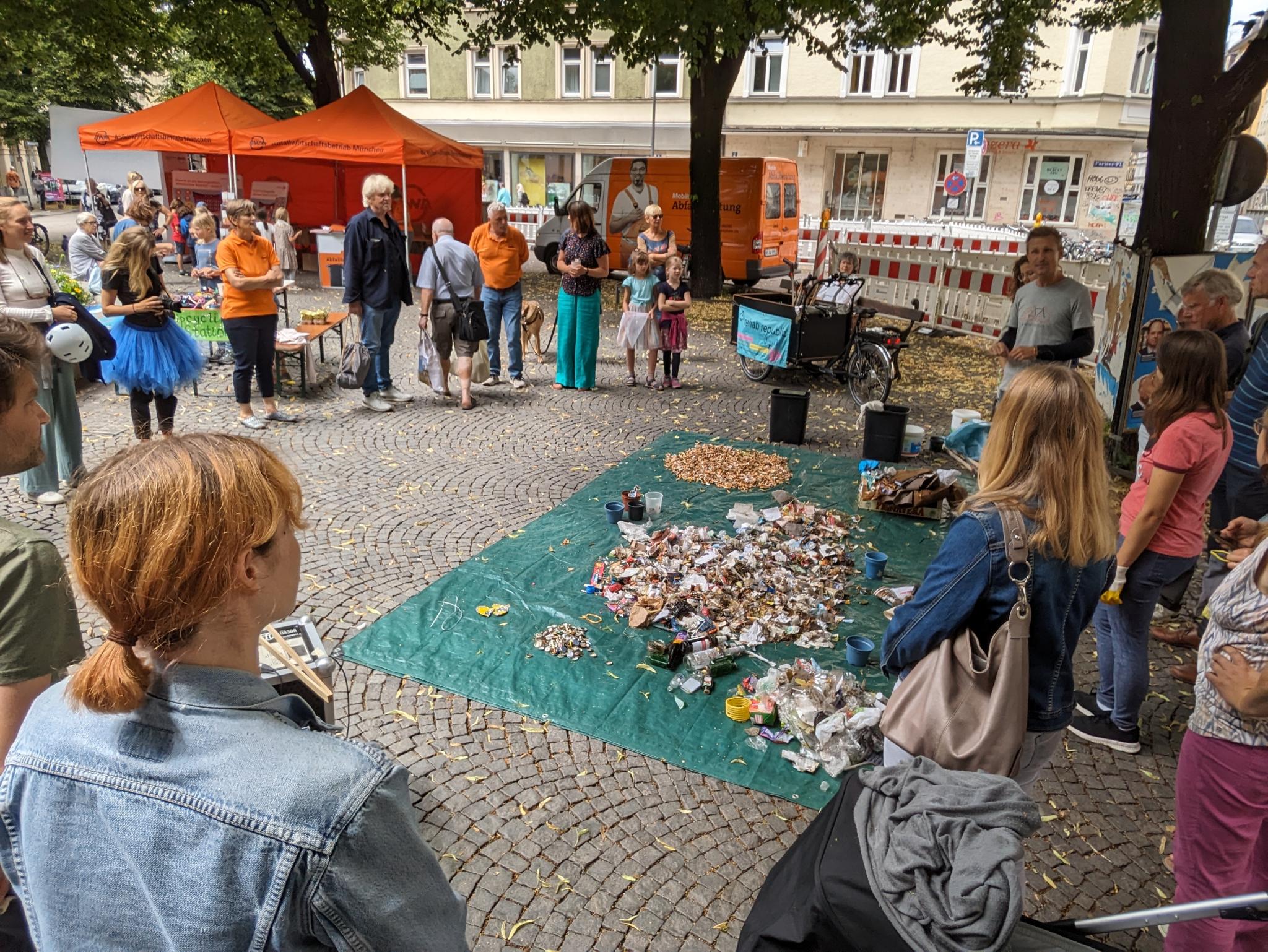 Eröffnung der Müllfrei-Meile am Pariser Platz