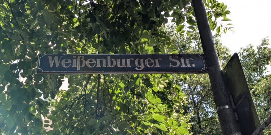 Straßenschild Weißenburger Straße