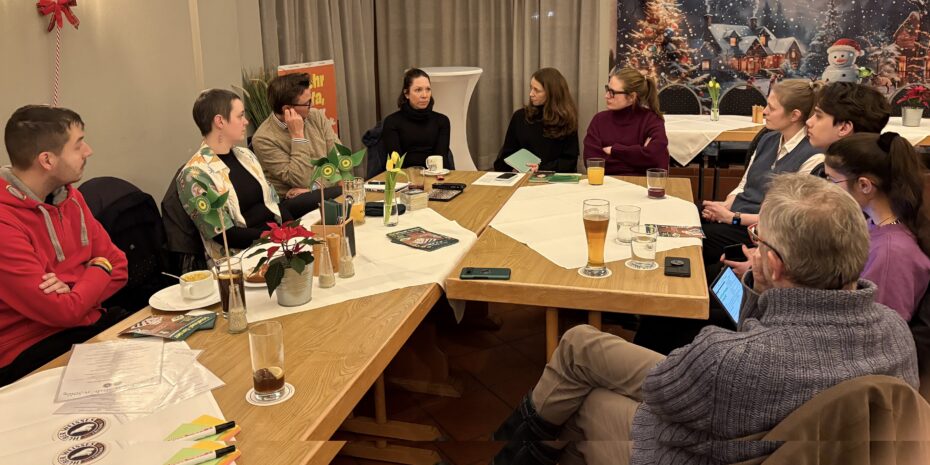 Kita-Expert*innen-Runde mit Julia Post und Johanna Vocht.